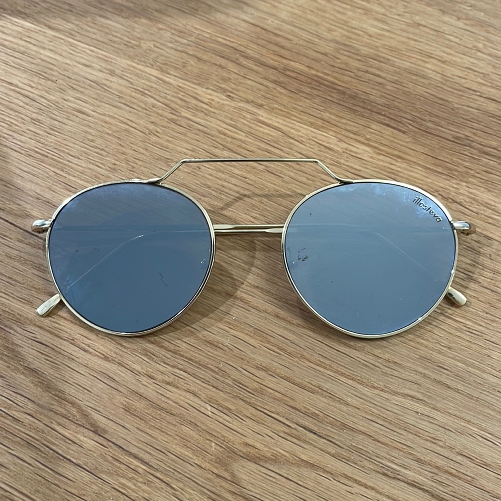 Illesteva Wynwood II Sunglasses